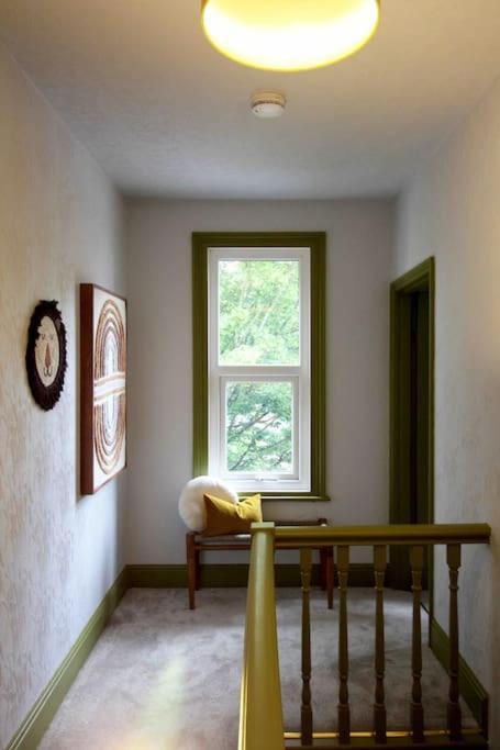 Lincoln Apartment Freshly Renovated Common Views Burton  Экстерьер фото